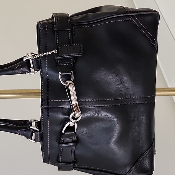 COACH Y2K HAMPTON Smooth LEATHER SHOULDER BAG HANDBAG Style N. F11199 - Picture 3 of 16